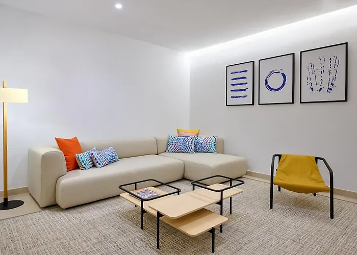 s Luna Suites Granada